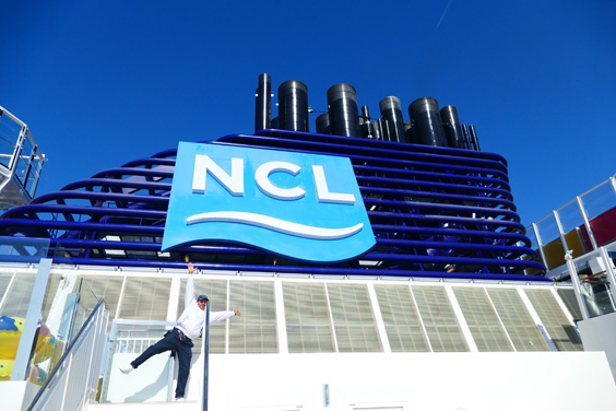 הפליגו למרחקים עם מחירי מבצע. צילום עוזי בכר