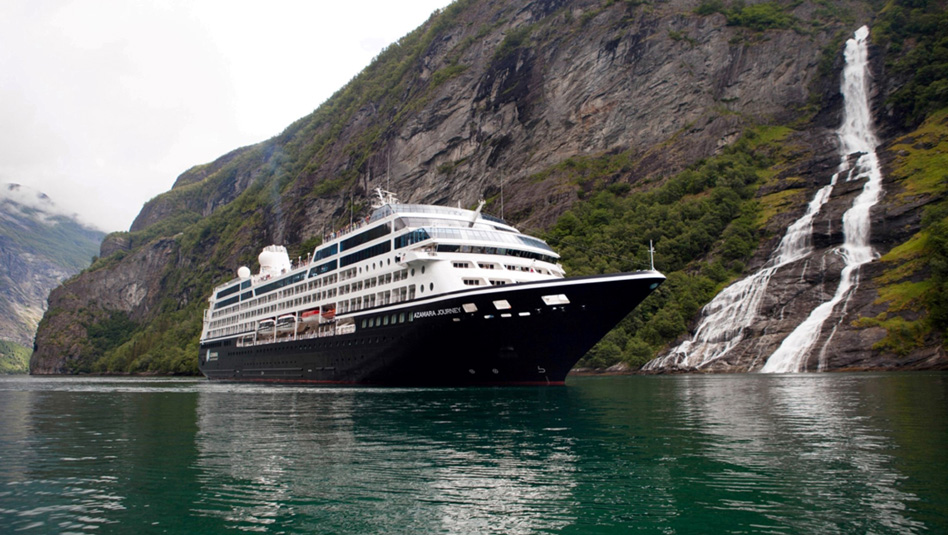 אזמרה קלאב קרוזס , בלאק פריידי. צילום יח"צ