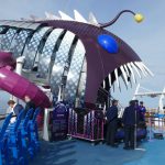 וידאו: מאחורי הקלעים בשיפוצה של האואזיס אוף דה סיז