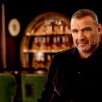 השחקן לייב שרייבר, מביא את Sláinte לפרינסס קרוזס