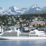 סיבורן ומסלול הוויקינגים בקיץ 2025: טירות עתיקות ופיורדים מדהימים