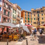 מיורקה על הקצה: פלמה ‘טובעת’ בתיירות שייט