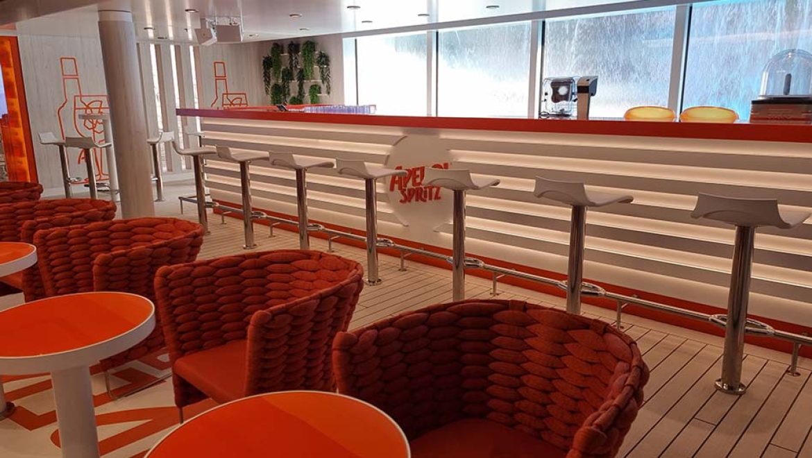 קוסטה חוגגת את יום האפרול שפריץ עם מבצעים וטעמים איטלקיים