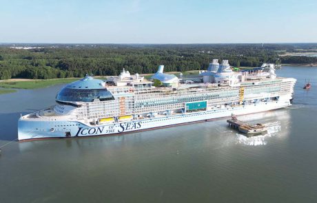 תמונות ראשונות: Icon of the Seas במהלך הפלגת ניסוי הים