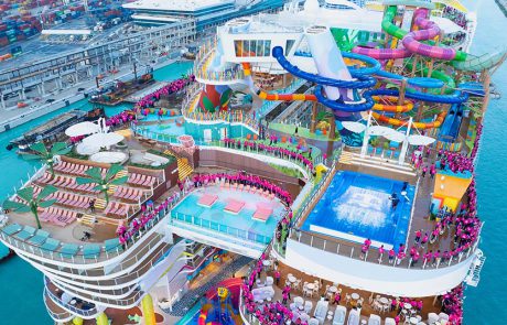 מייקל ביילי: ” Icon of the Seas שינתה לנצח את עולם החופשות”