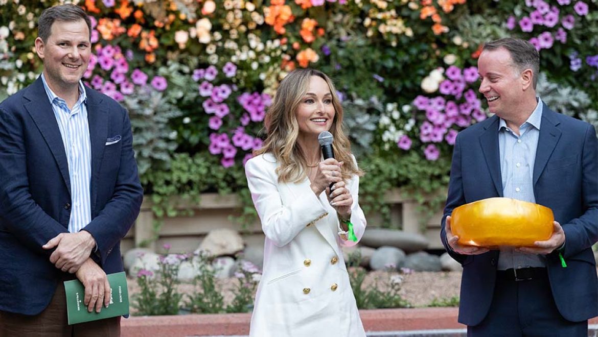 כוכבי המטבח עולים לים: Oceania Cruises שוברת כלים ובקבוק