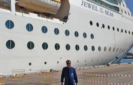 האונייה Jewel of the Seas תציע הפלגות מקפריסין