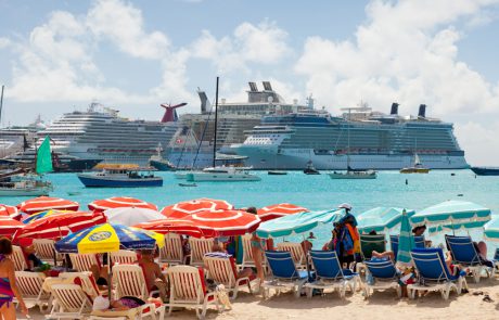 נוסעת קרוזים נעלמה במהלך עגינה בסנט מארטן