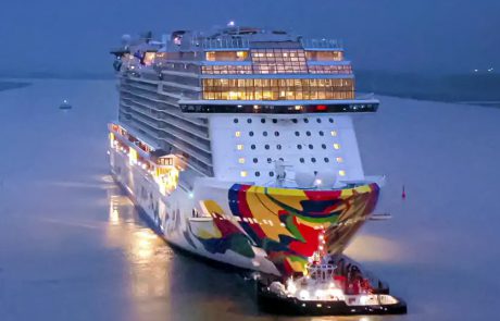 Norwegian Encore עזבה את המספנה בדרכה לים הפתוח