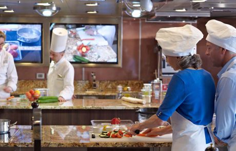 לביבות חג החנוכה בסגנון אושיאניה קרוזס