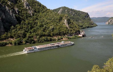 חברת שייט נהרות חדשה תפעיל את הספינה קריסטל מוצרט