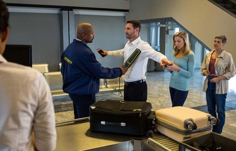 לא רק חופשת שייט: פנטניל והרואין במזוודת נוסע בנמל גלווסטון