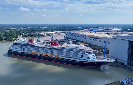 Disney Destiny: גיבורים, נבלים והפלגה קסומה לעולם הפנטזיה