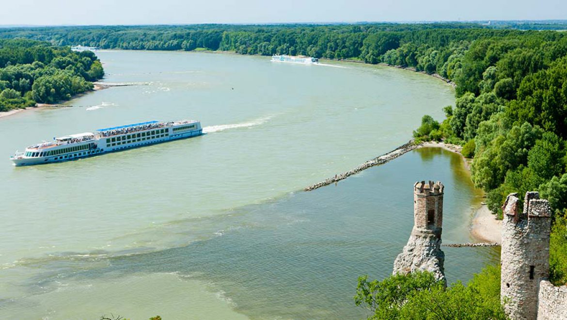 חברות שייט נהרות ממשיכות להתמודד עם מפלס מים נמוך