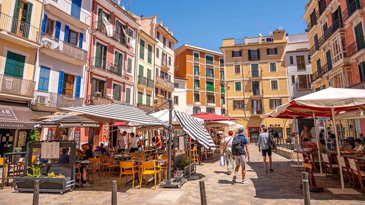 מיורקה על הקצה: פלמה ‘טובעת’ בתיירות שייט