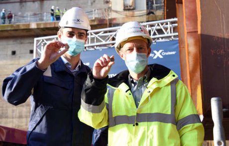 טקס הטמעת המטבעות ב- Celebrity Beyond של סלבריטי קרוזס