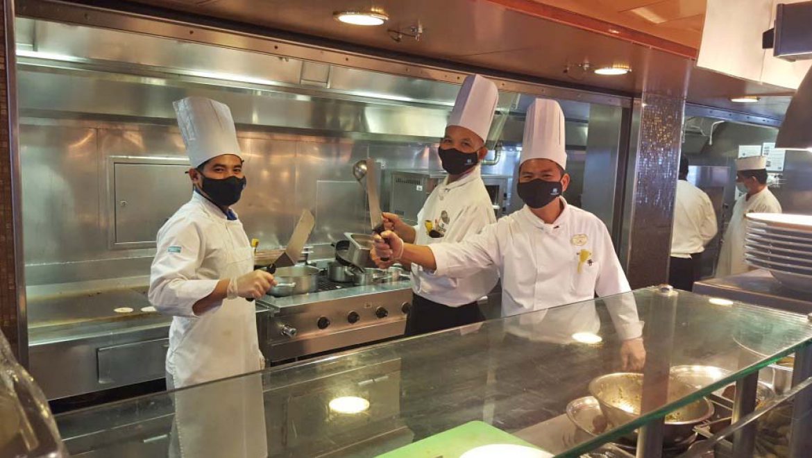 חברות הקרוזים מגבירות את האכיפה על עטיית מסכות באוניות