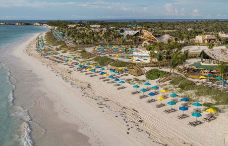 דיסני קרוז ליין קיבלה לראשונה אורחים באי הפרטי השני בבהאמה