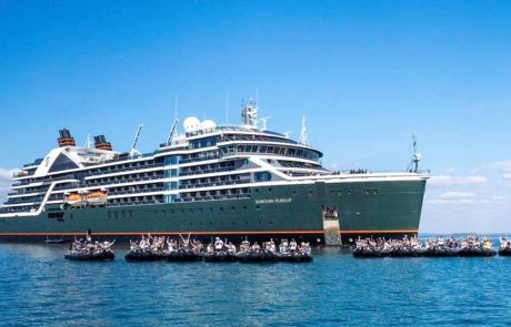 סיבורן ערכה טקס השקה לא שגרתי ל-Seabourn Pursuit