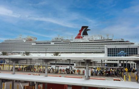 קרניבל קרוז ליין בוחנת ארוחות ערב אקספרס של 45 דקות