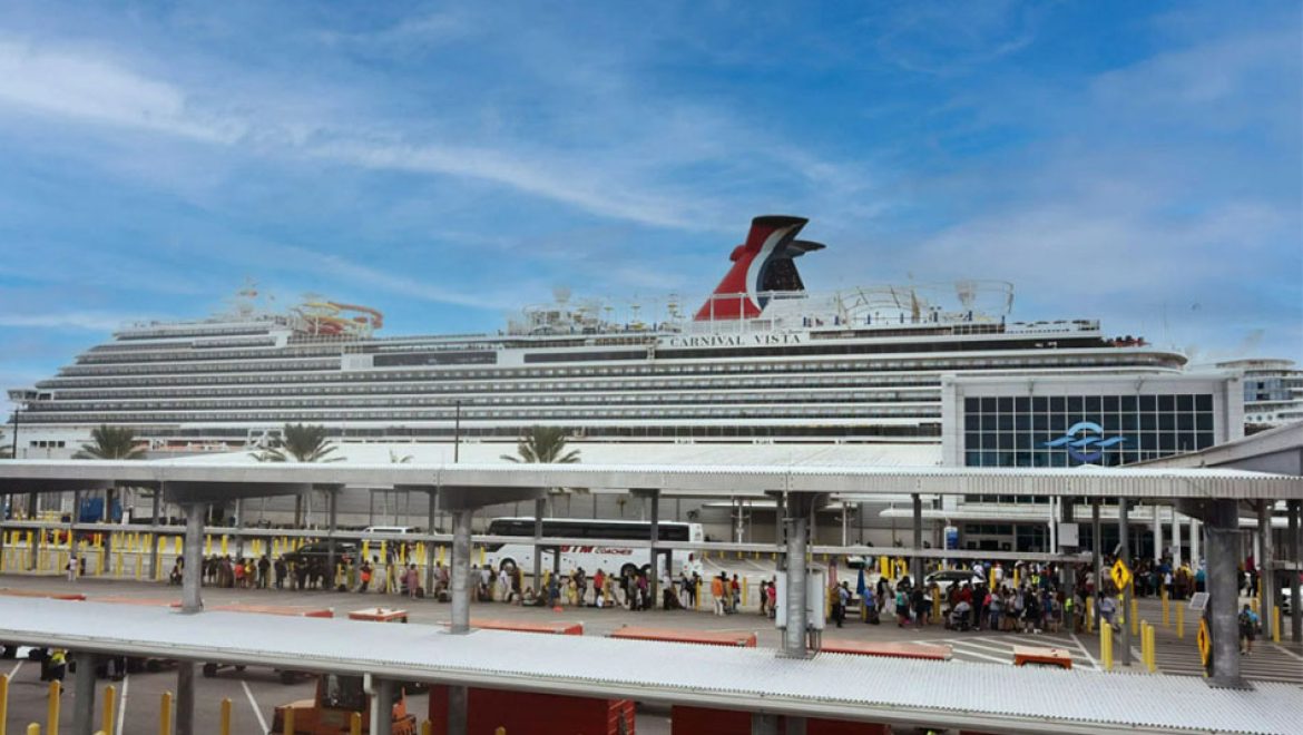 קרניבל קרוז ליין בוחנת ארוחות ערב אקספרס של 45 דקות