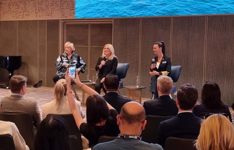 הקפטנית האייקונית עוזבת את סלבריטי קרוזס, אבל לא את הים