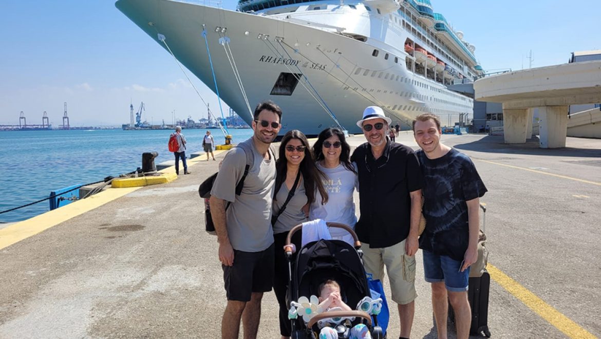 קרוז משפחתי רב דורי מחיפה, ברפסודי אוף דה סיז