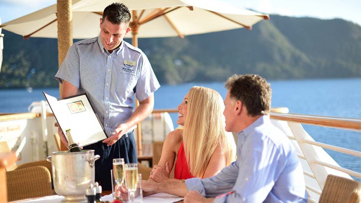 מדריך הטיולים  Forbes: “הבחירה שלנו למסעדות הטובות בים”