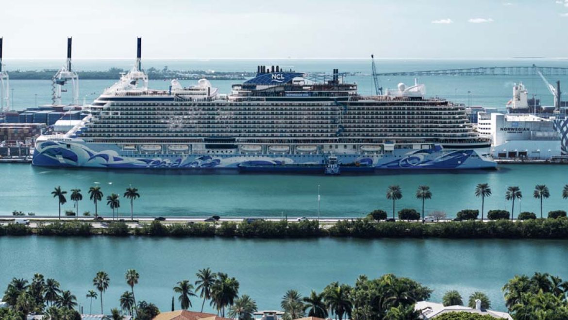 נורוויג’ן ויוה הושקה במיאמי פלורידה באירוע נוצץ