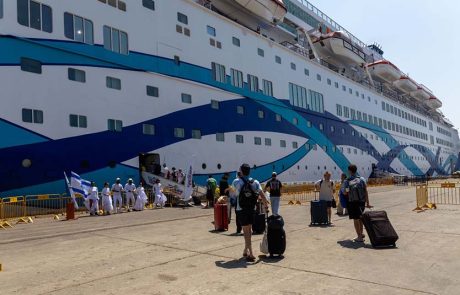 תגלית פינתה 1,500 משתתפים לקפריסין במבצע ימי חסר תקדים